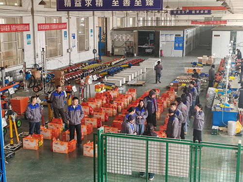 心系職工送溫暖 新春福利暖人心——墨隆鉆機為全體員工發(fā)放春節(jié)福利